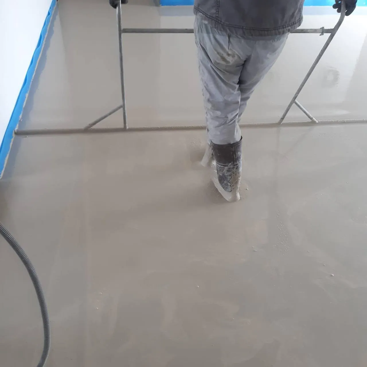 Chape en cours de séchage